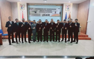 8 Wisudawan Program Studi Magister Energi Lulus Dengan Predikat Cumlaude